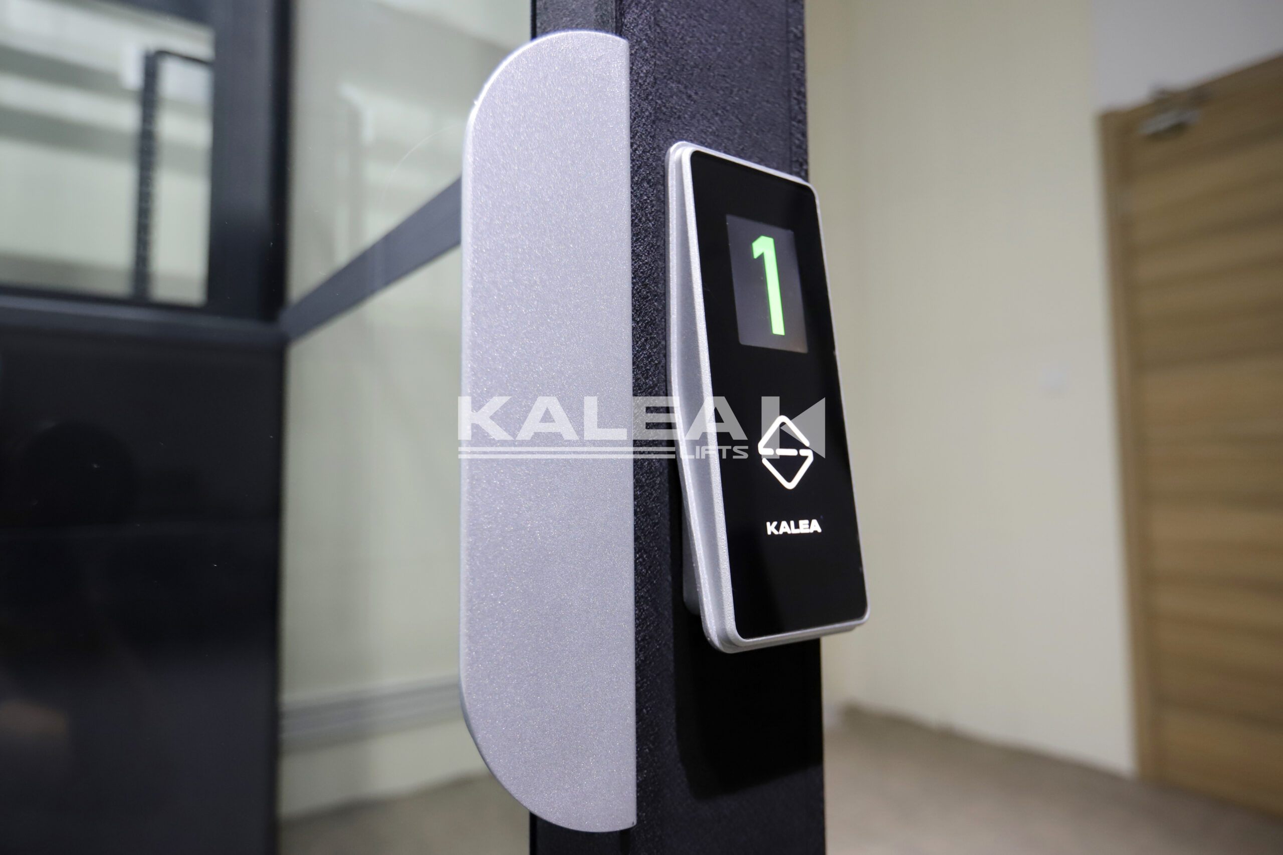 LOP WITH FLOOR LEVEL INDICATOR